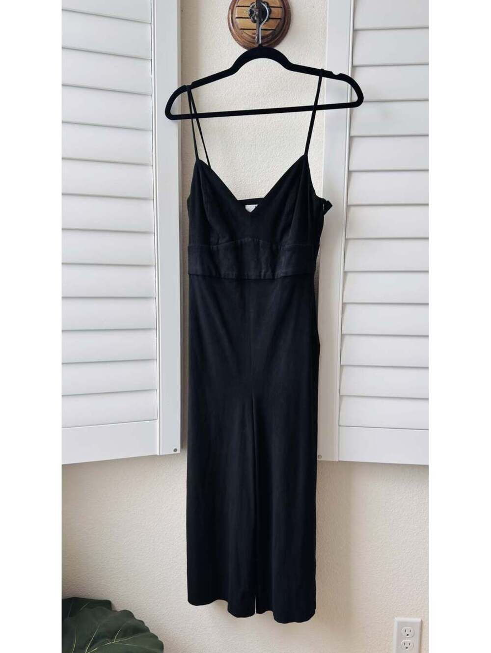 JACK by BB Dakota Faux Suede V-Neck Wide Leg Jumpsuit Size 6
